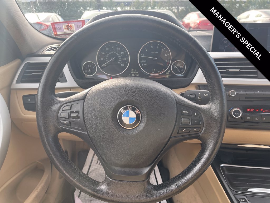 Used 2013 BMW 328i xDrive Sedan AWD/4WD image 19