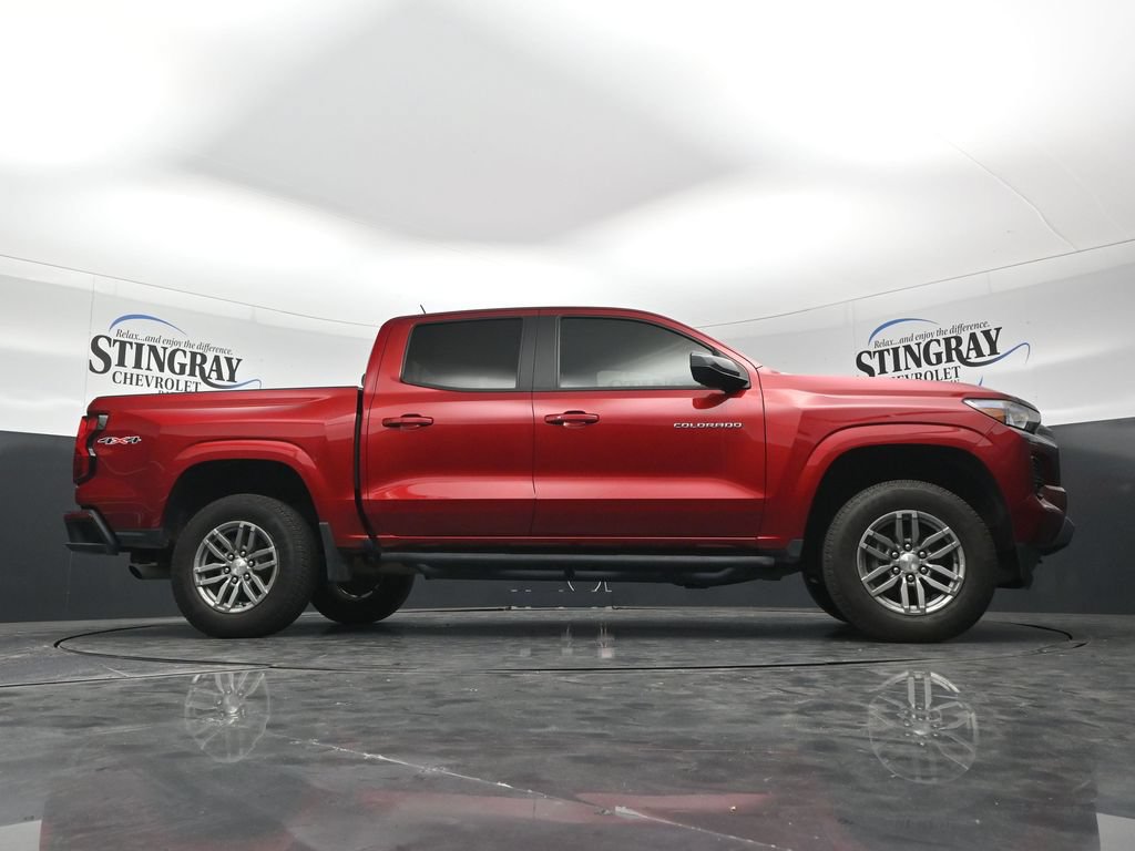 Used 2024 Chevrolet Colorado LT w/ LT Convenience Package II AWD/4WD image 36