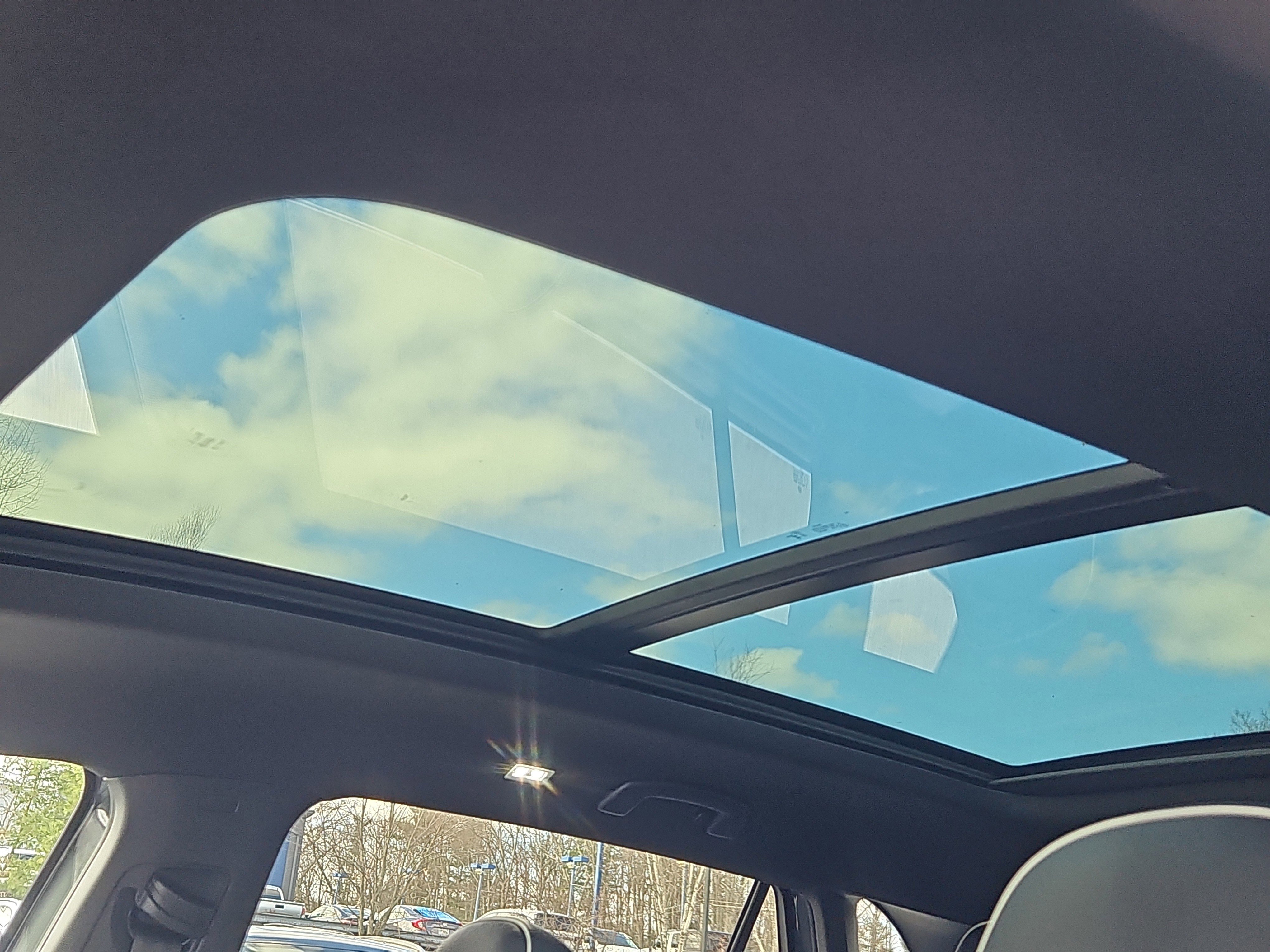 New 2026 Volkswagen Atlas Cross Sport SEL Premium R-Line image 8