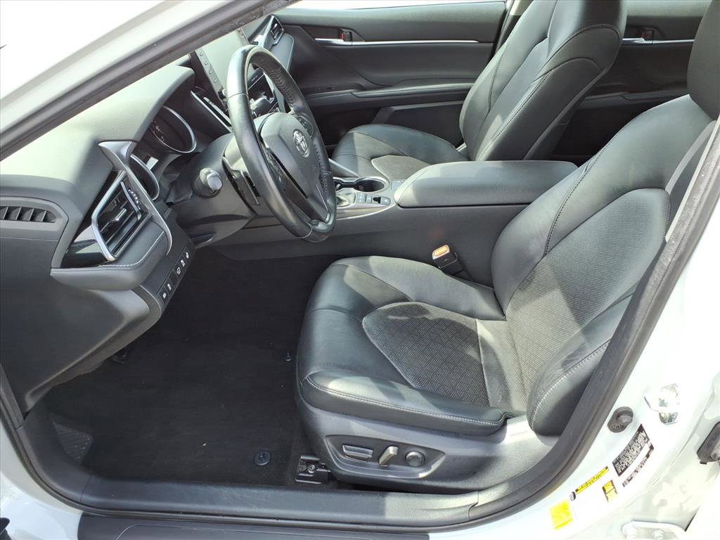 Used 2023 Toyota Camry XSE w/ Cold Weather Package image 11