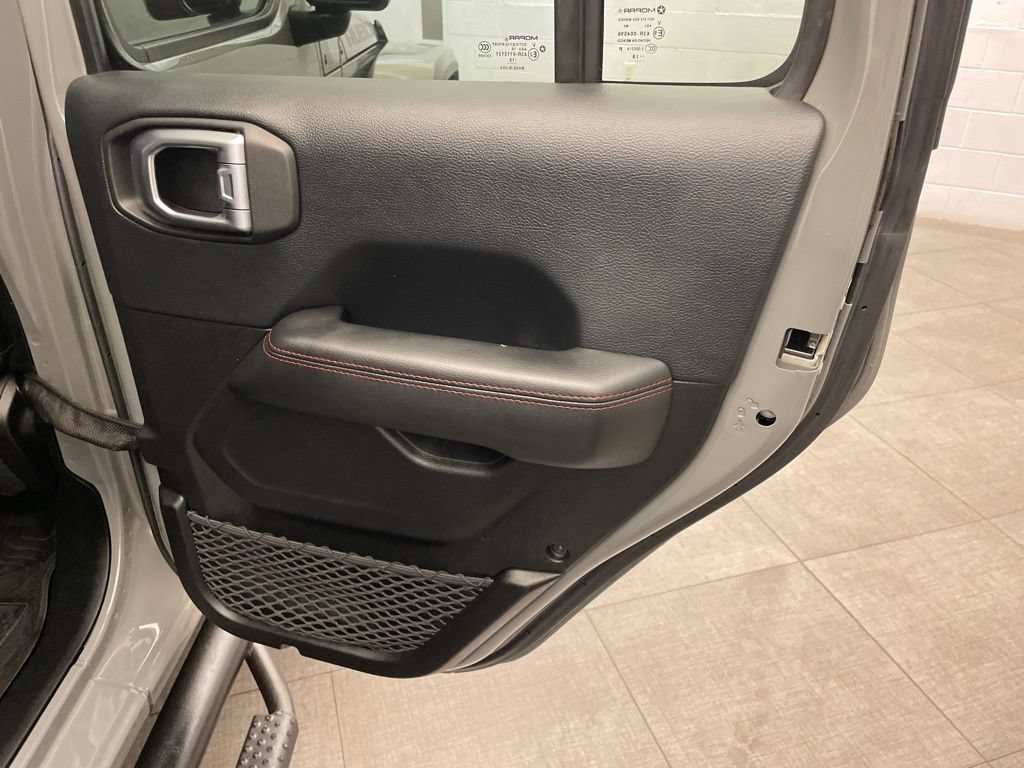 Used 2018 Jeep Wrangler Unlimited Rubicon AWD/4WD image 29