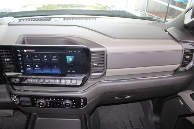 Used 2025 Chevrolet Silverado 2500 ZR2 w/ Technology Package image 24