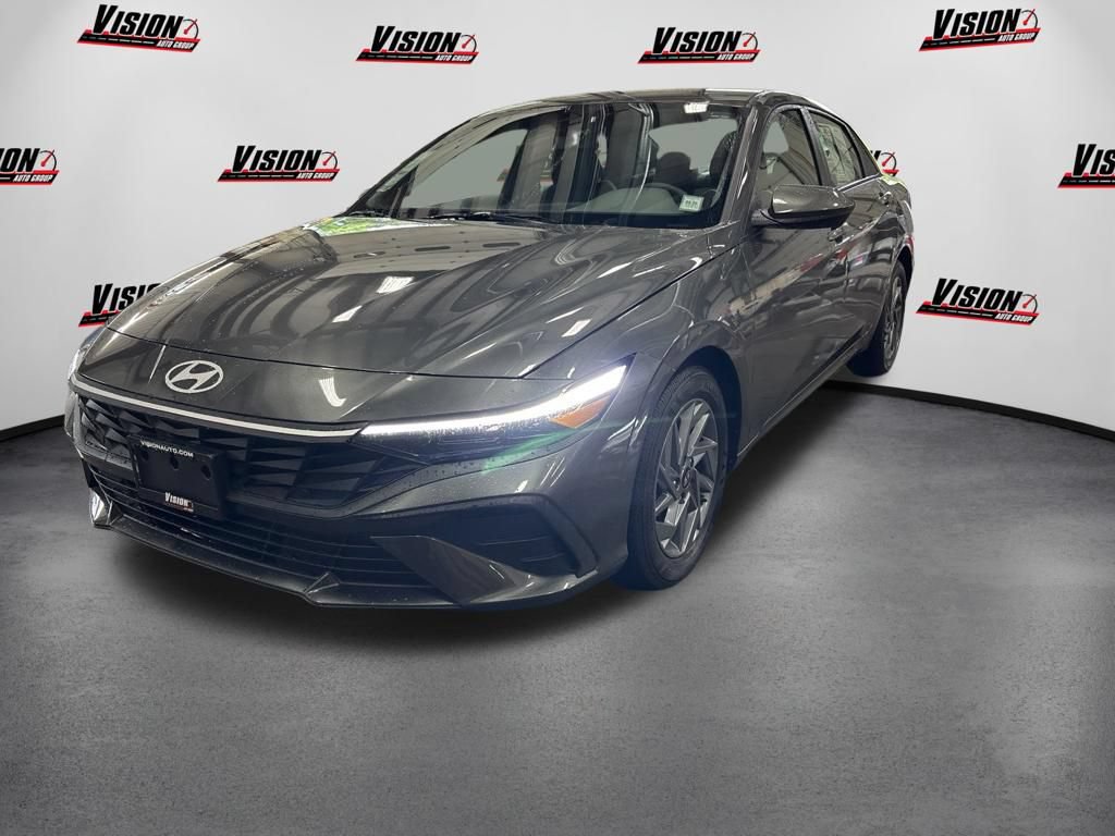 Used 2024 Hyundai Elantra SEL