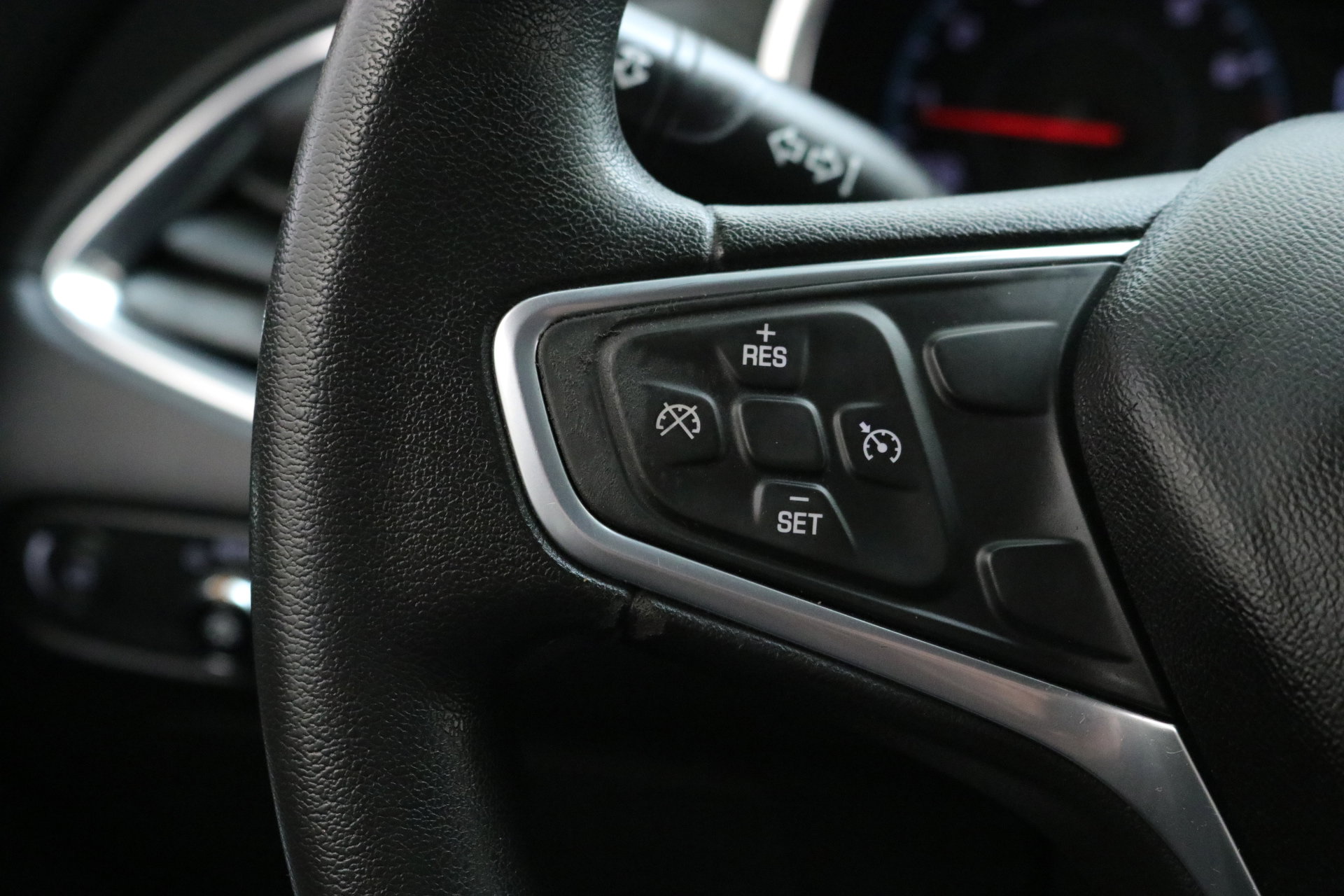 Used 2018 Chevrolet Malibu LT image 18