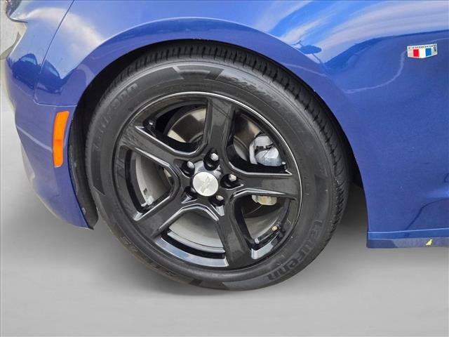 Used 2020 Chevrolet Camaro LT RWD image 22