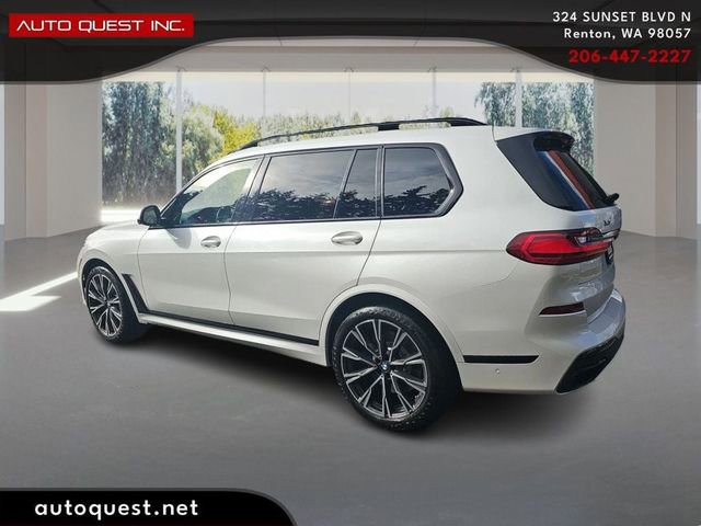 Used 2020 BMW X7 M50i image 7
