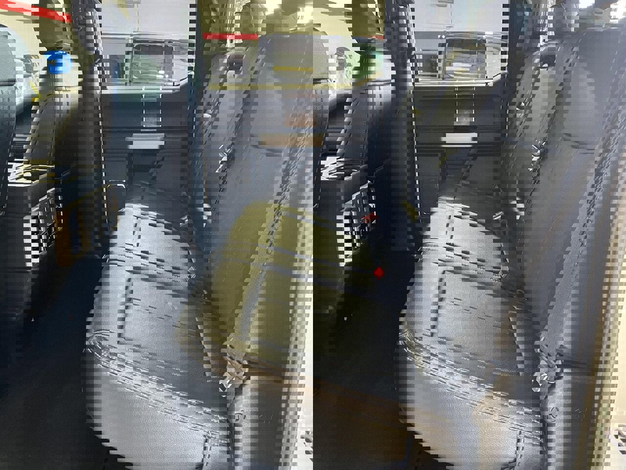 Used 2022 Ford F250 Lariat w/ Lariat Value Package image 21