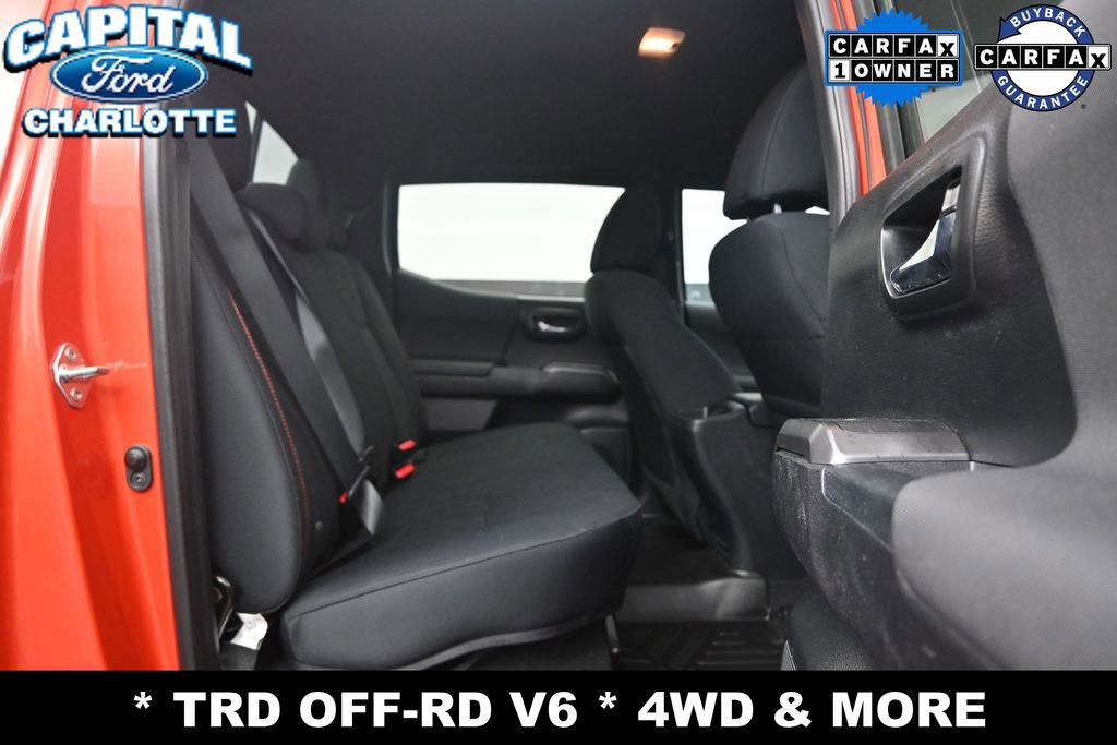 Used 2018 Toyota Tacoma TRD Off-Road w/ Technology Package AWD/4WD image 11
