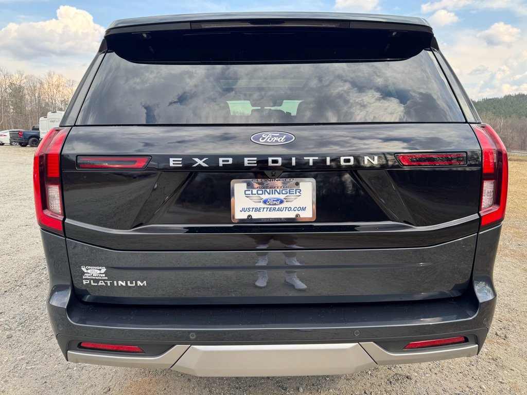 New 2026 Ford Expedition Platinum w/ Driver's Package AWD/4WD image 6