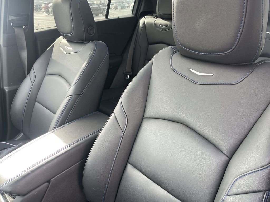 Certified 2024 Cadillac XT4 Sport w/ Cold Weather Package image 7