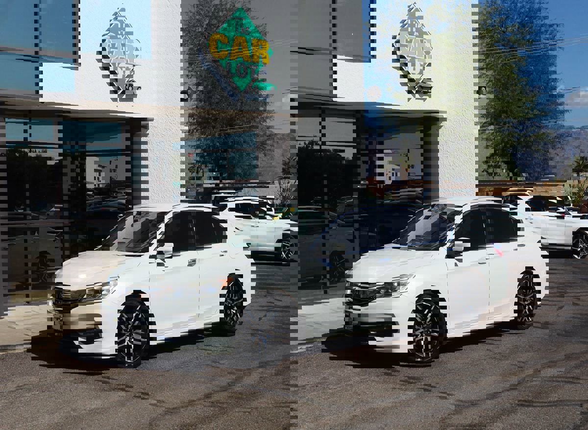 Used 2017 Honda Accord Sport Special Edition image 3