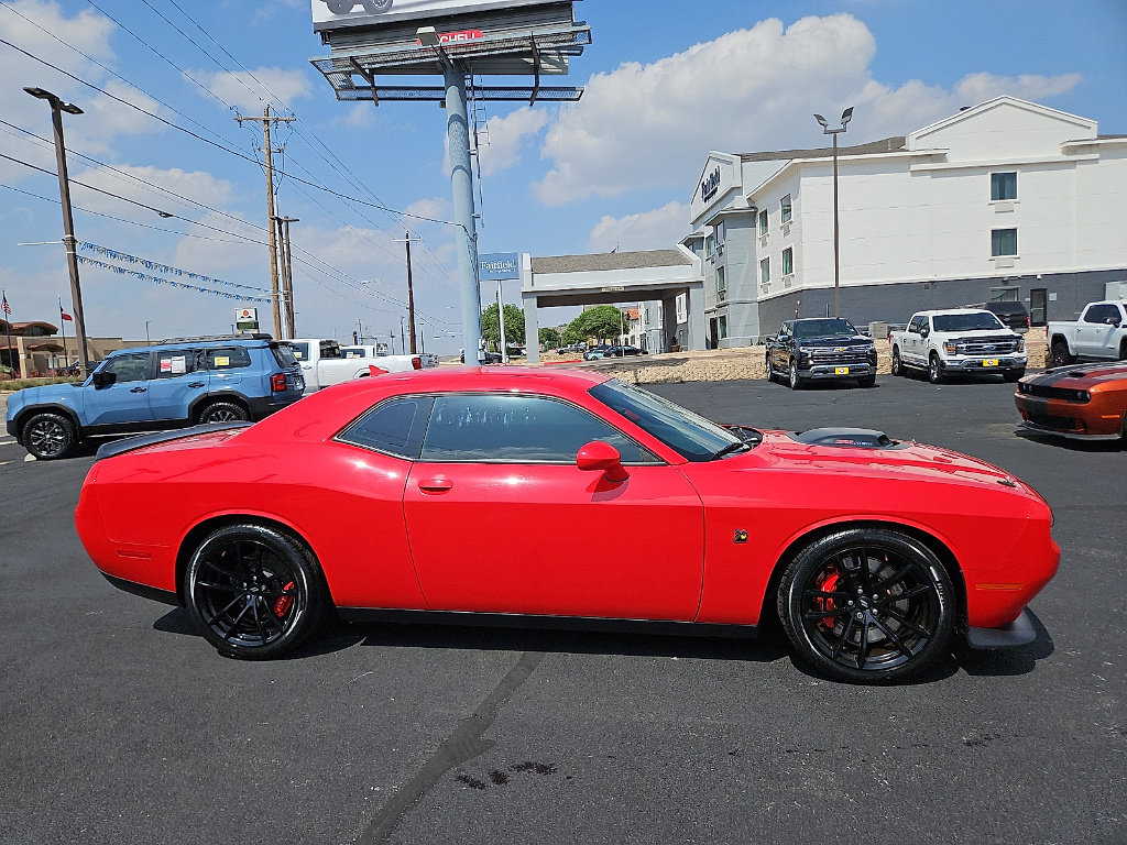 Used 2023 Dodge Challenger R/T Scat Pack w/ Dynamics Package RWD image 6