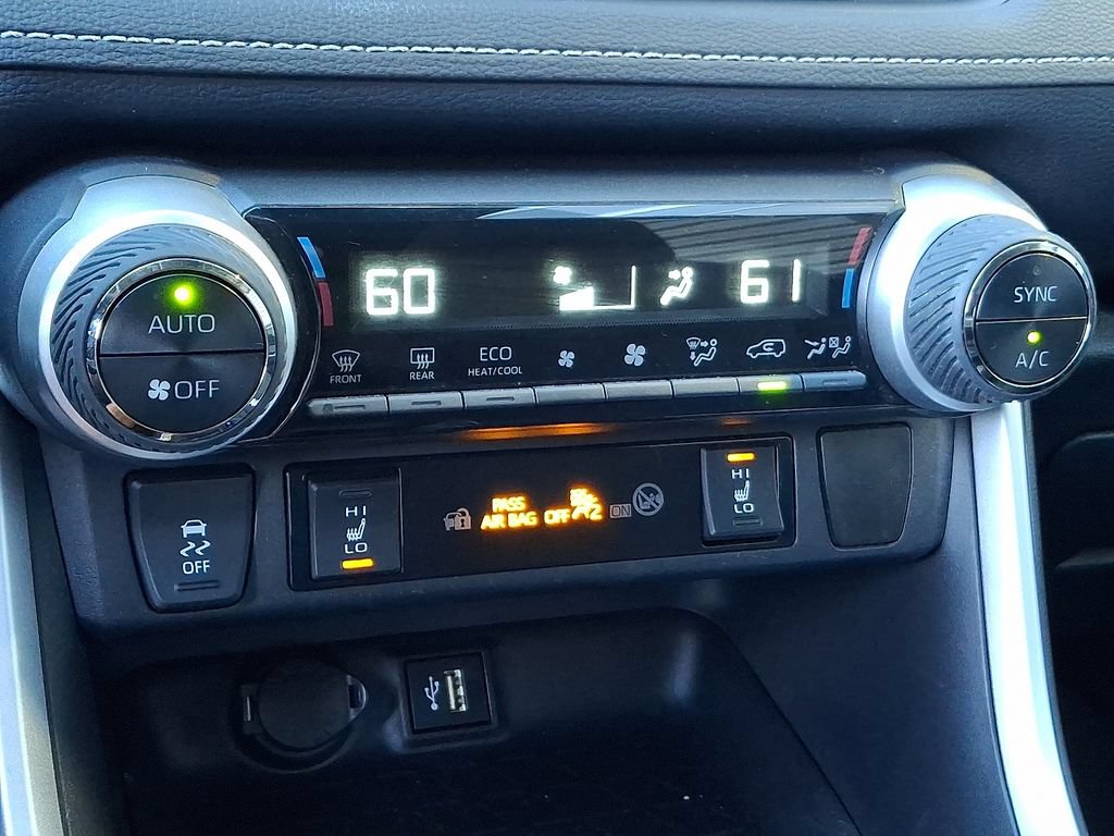 Used 2024 Toyota RAV4 AWD Hybrid w/ Weather Package image 18