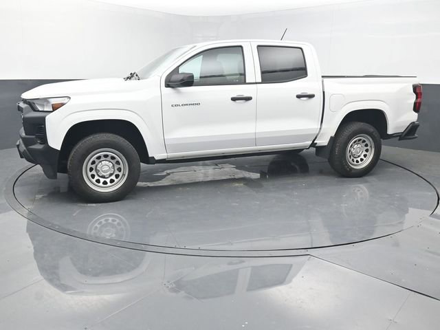 Used 2024 Chevrolet Colorado W/T RWD image 2
