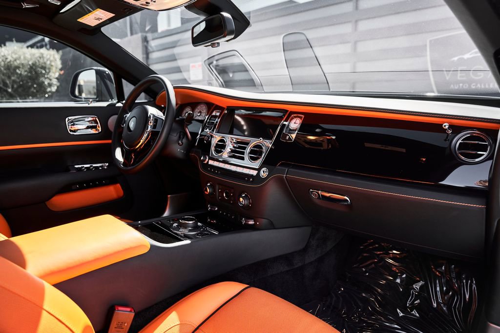 Used 2020 Rolls-Royce Wraith RWD image 35