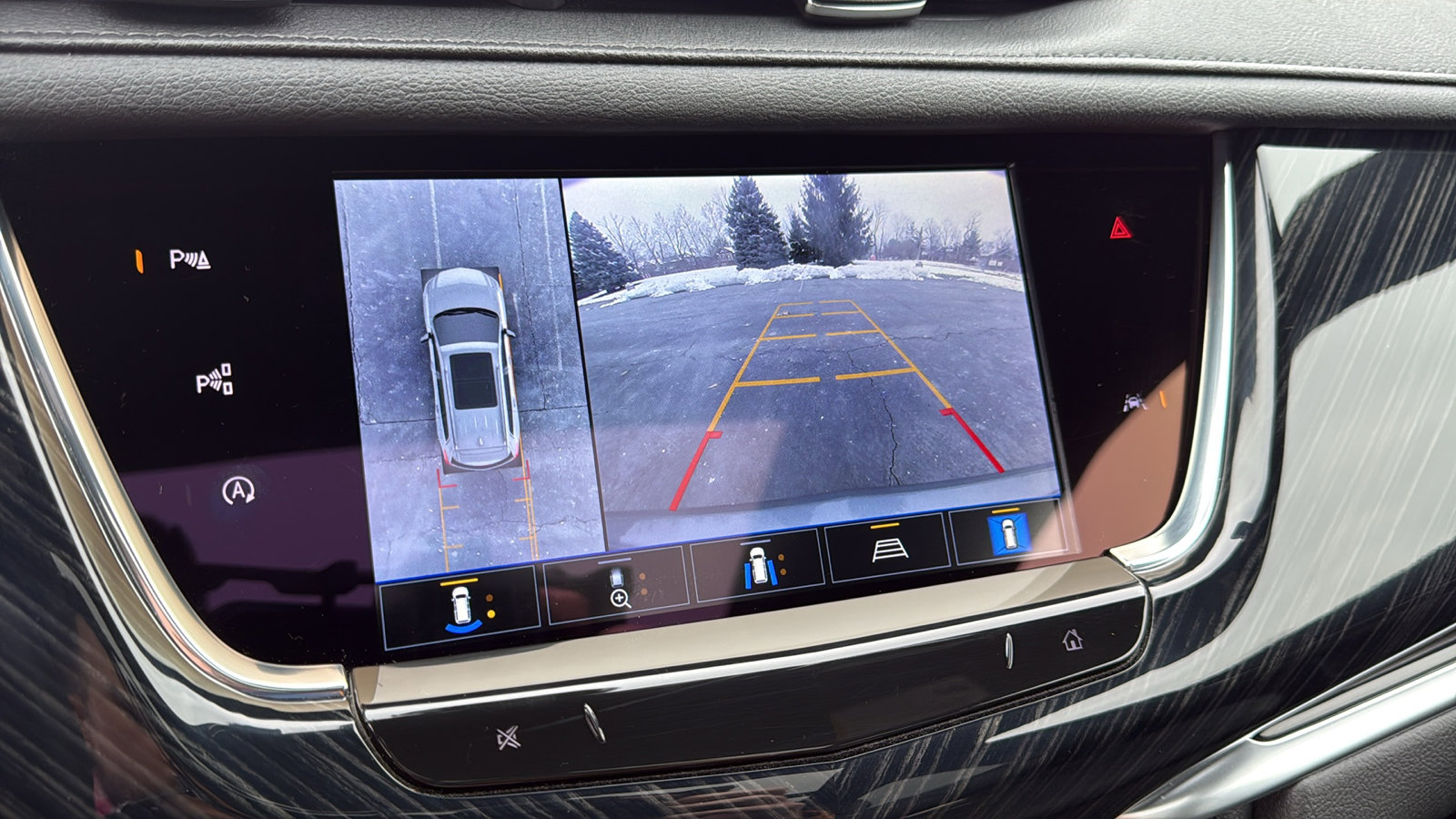 Certified 2024 Cadillac XT6 Premium Luxury w/ Technology Package image 21