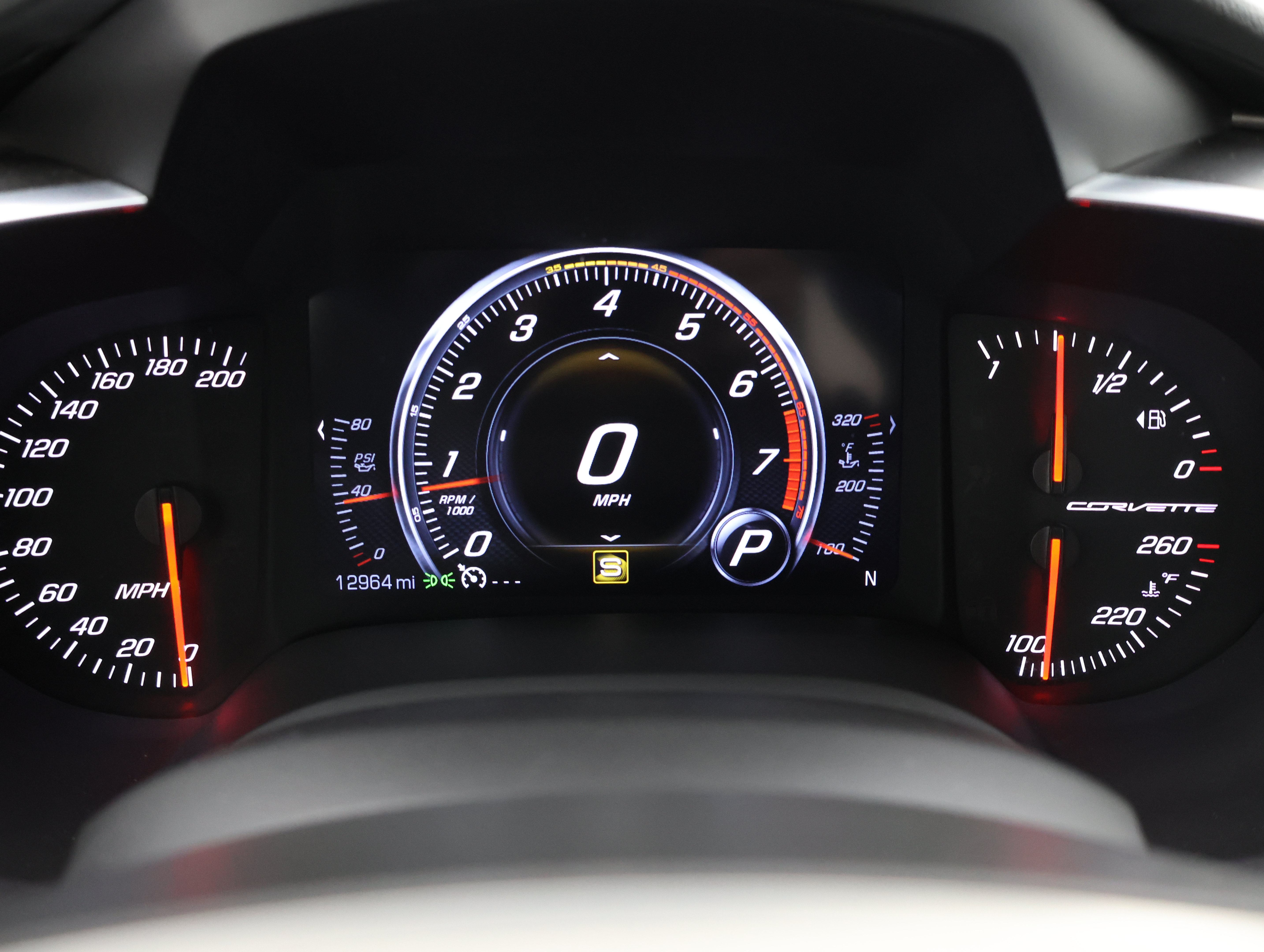 Used 2017 Chevrolet Corvette Stingray Coupe w/ 1LT RWD image 9