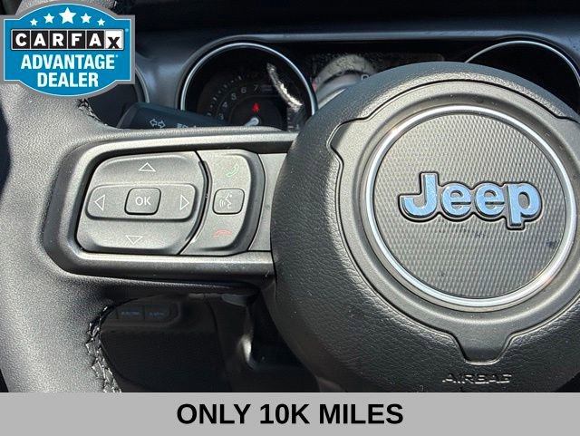 Used 2023 Jeep Wrangler Unlimited w/ Sun & Screen Package AWD/4WD image 39