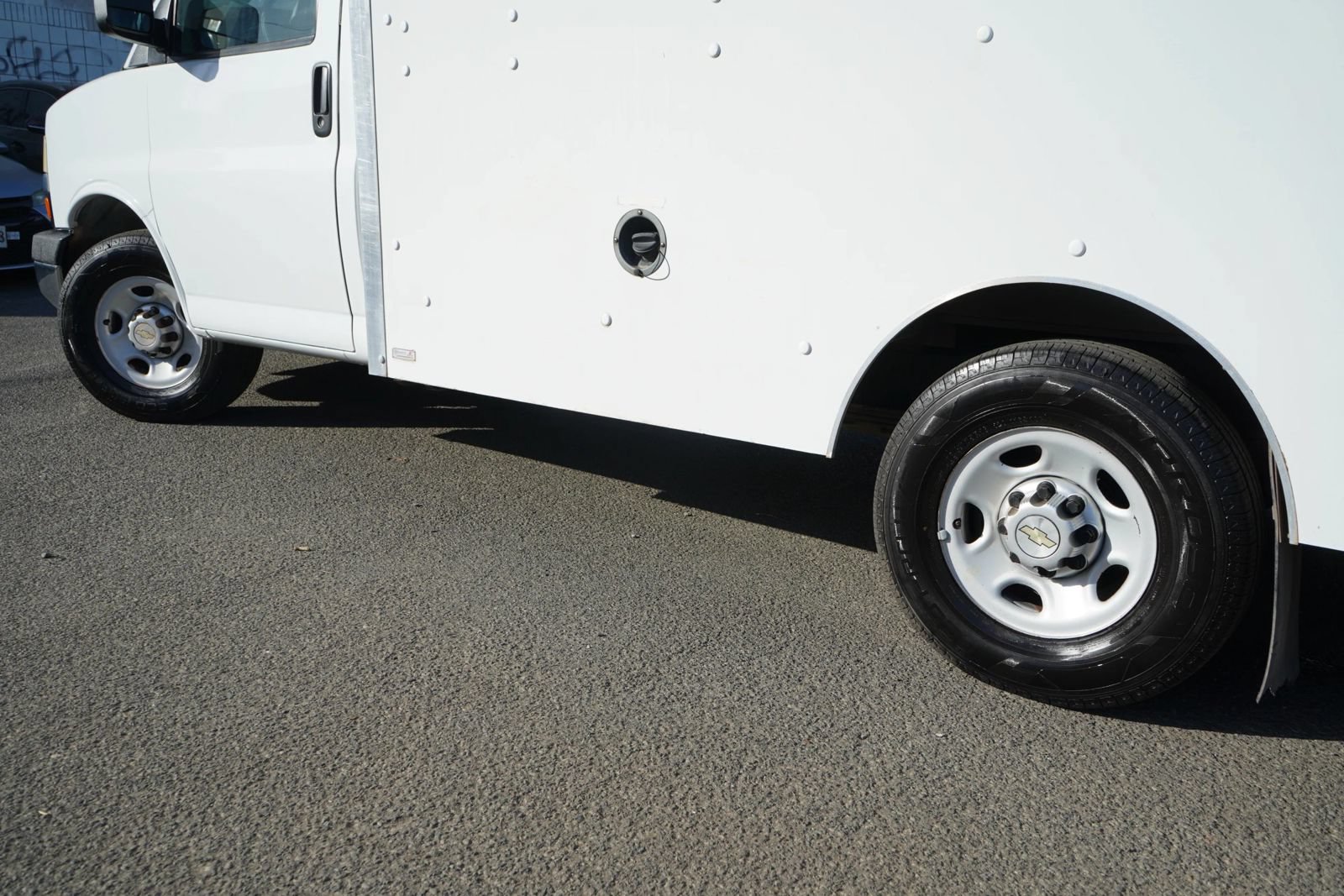 Used 2012 Chevrolet Express 3500 w/ Chrome Appearance Package RWD image 5