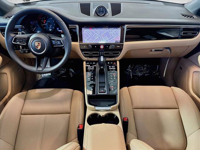 Used 2026 Porsche Macan AWD/4WD image 20