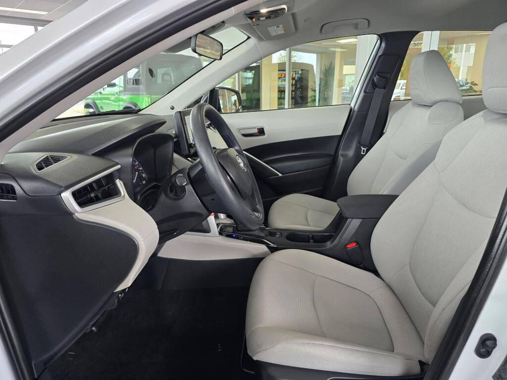 Used 2024 Toyota Corolla Cross L AWD/4WD image 18