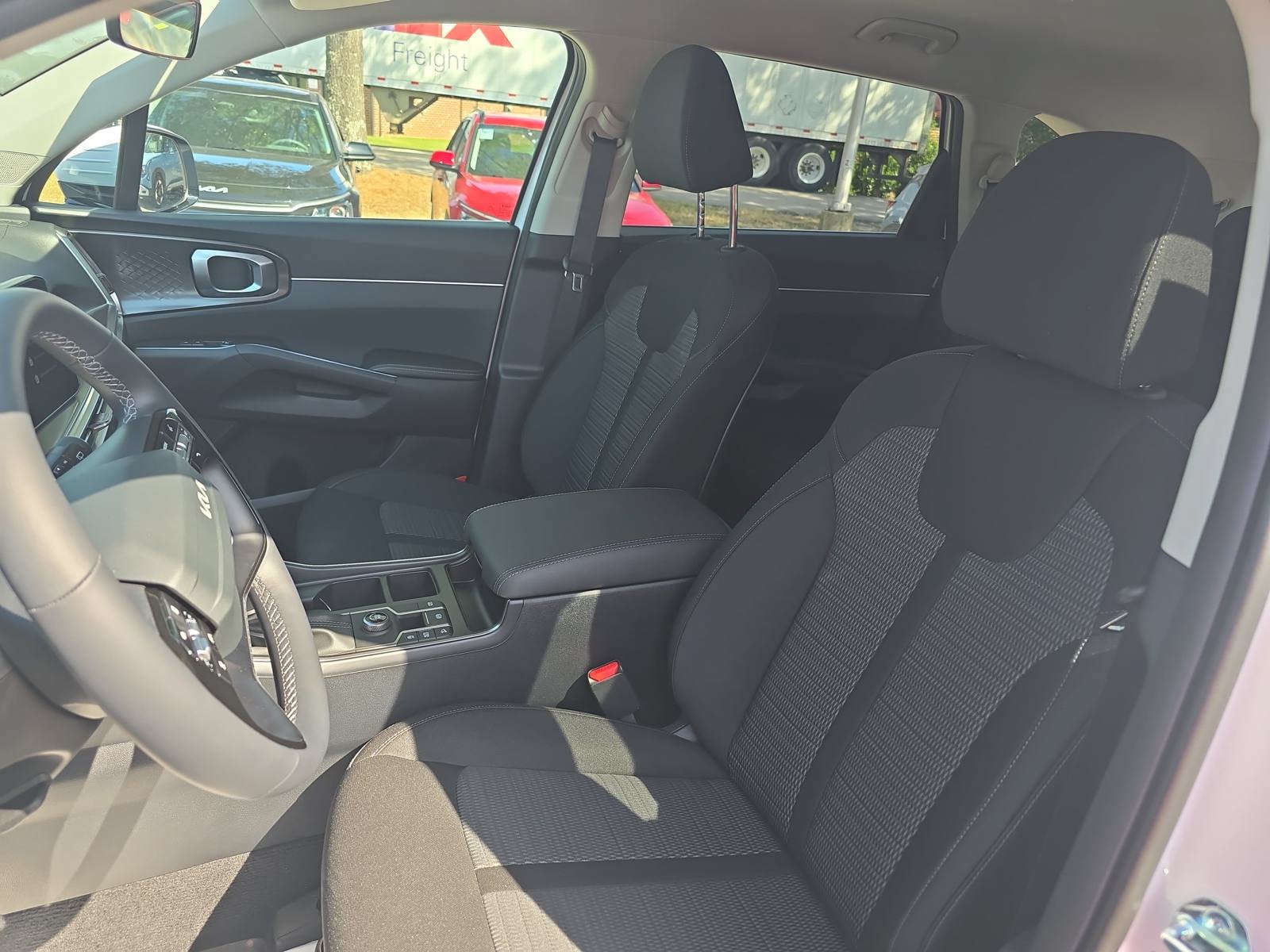 New 2026 Kia Sorento LX FWD image 15