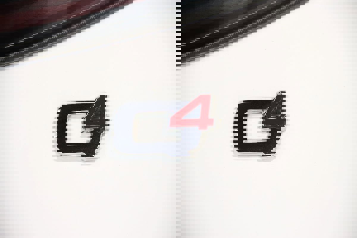 Used 2024 Alfa Romeo Stelvio Veloce image 12