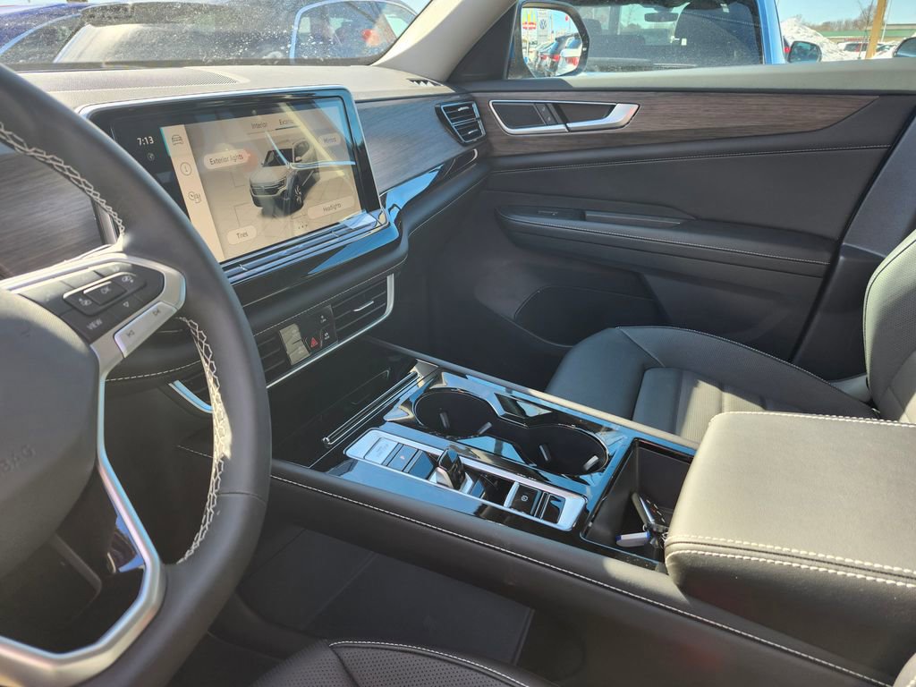 New 2026 Volkswagen Atlas SEL image 7