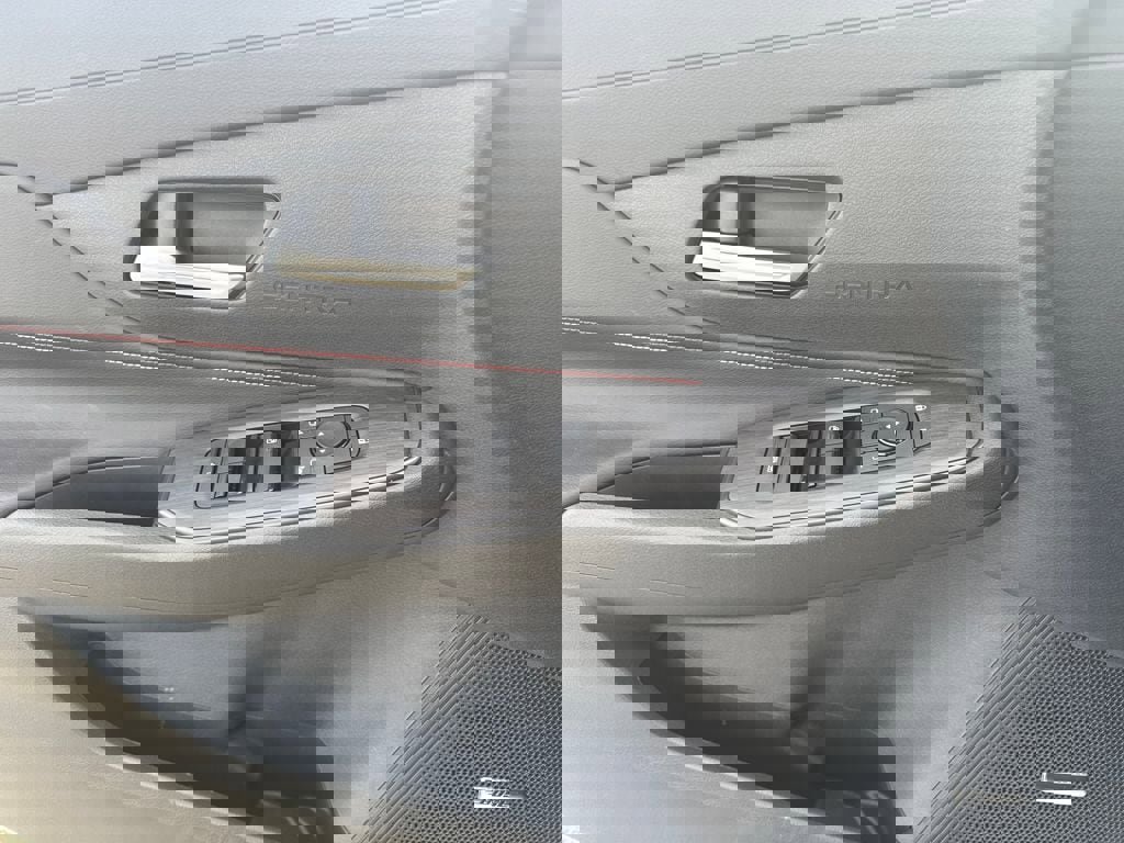 New 2026 Nissan Sentra SR w/ SR Premium Package image 19