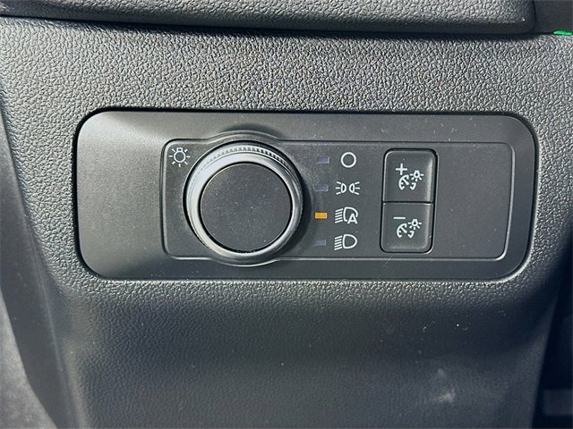 Used 2020 Ford Escape SE image 18