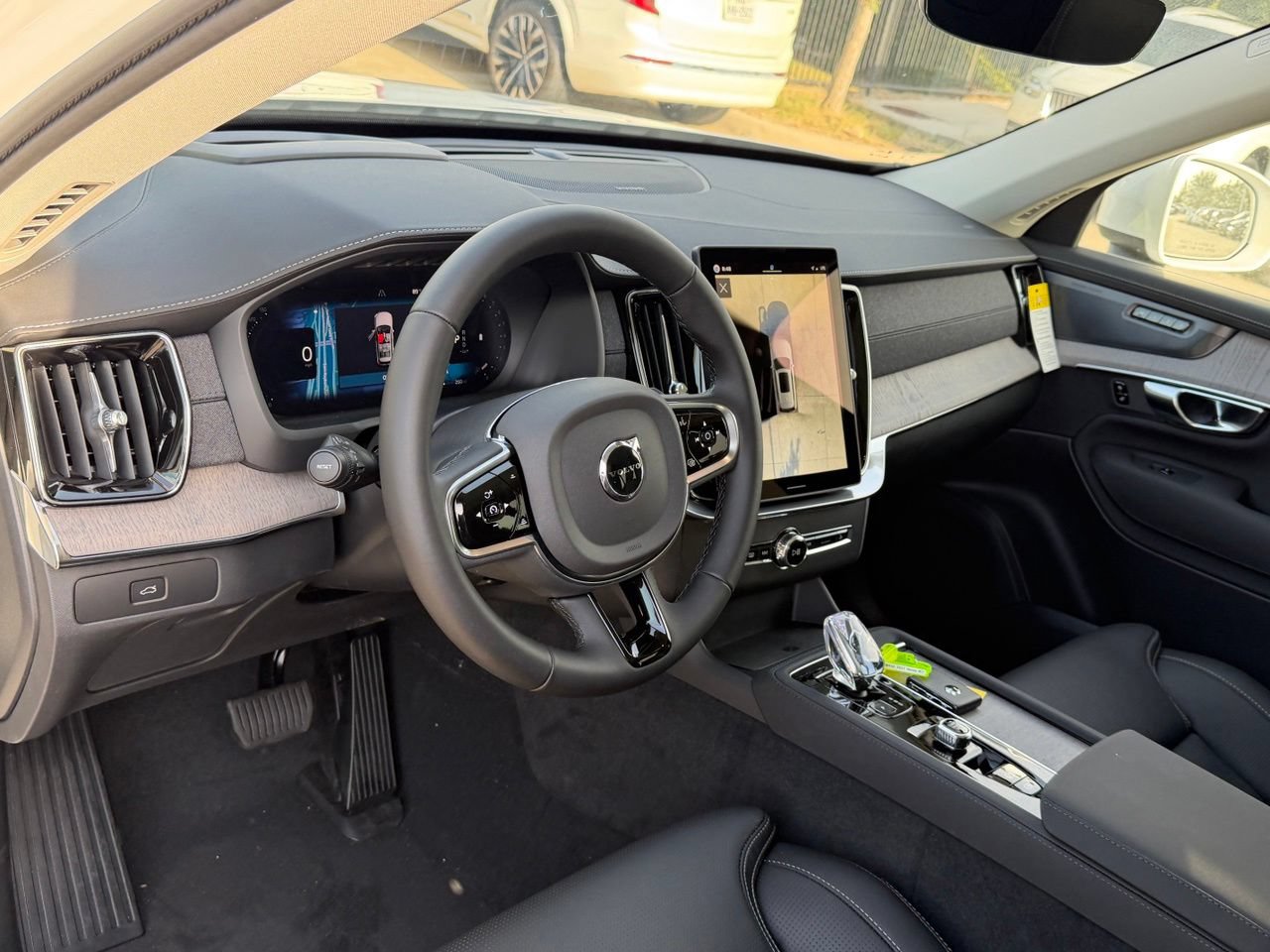 New 2027 Volvo XC90 B6 Ultra AWD/4WD image 12