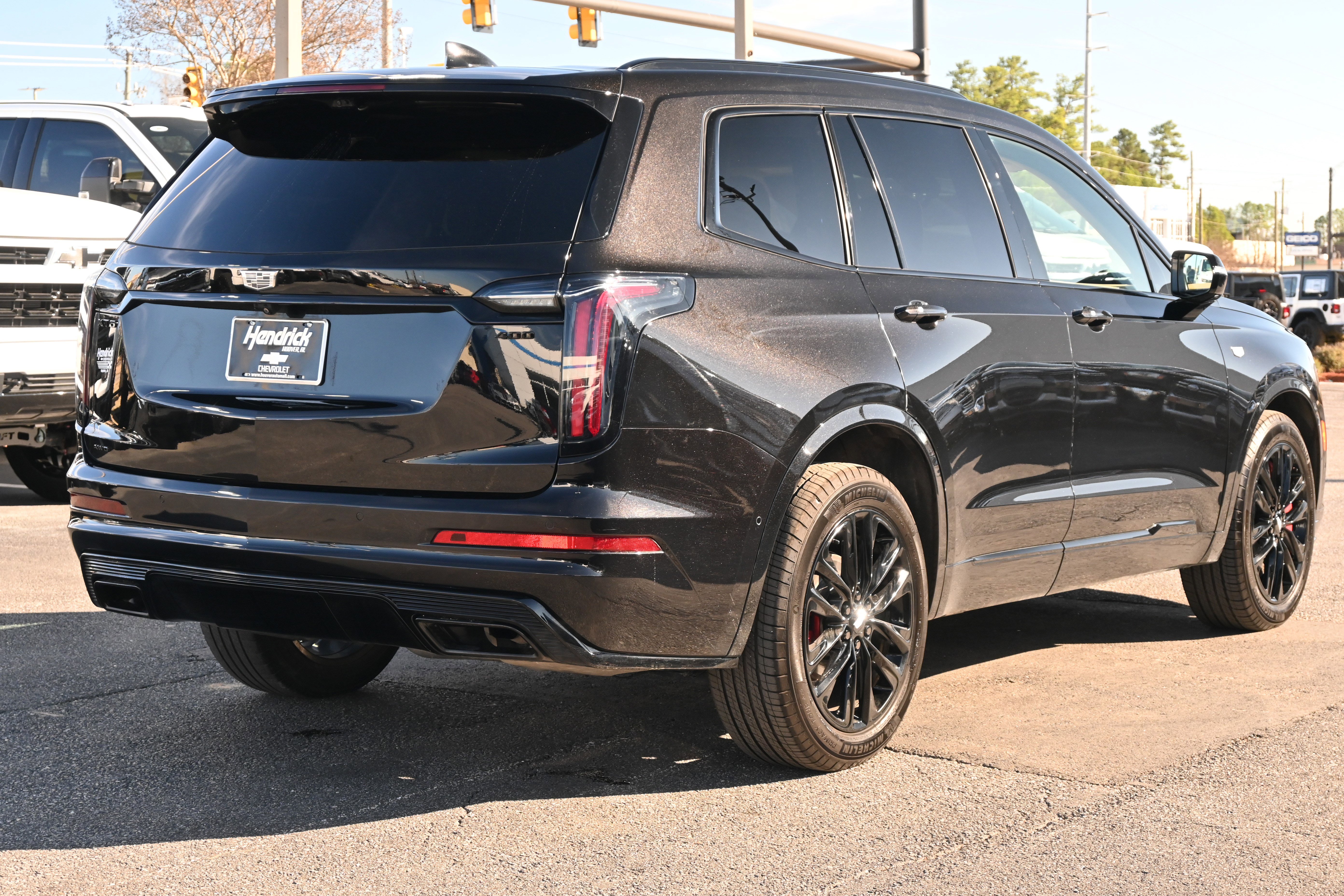 Used 2024 Cadillac XT6 Sport w/ LPO, Onyx Lite Package image 11