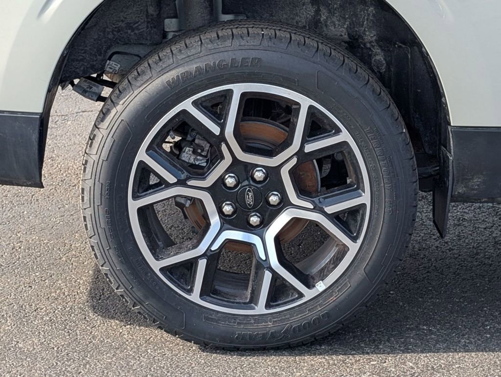 New 2025 Ford Maverick Lariat AWD/4WD image 16