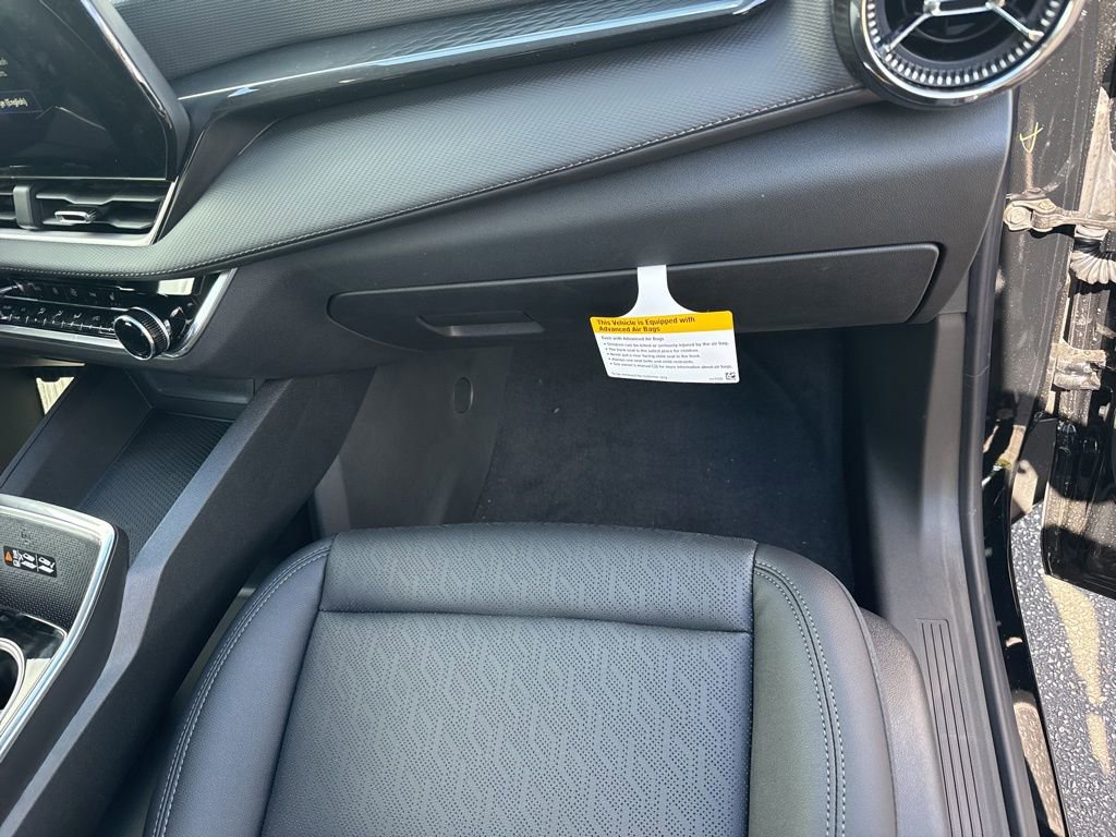 New 2026 Chevrolet Equinox LT w/ Convenience Package II image 24