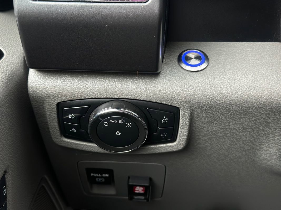 Used 2016 Ford F150 XLT w/ Trailer Tow Package image 14