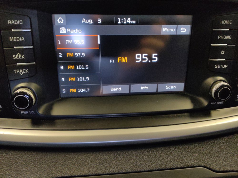 Used 2019 Kia Sorento AWD image 25