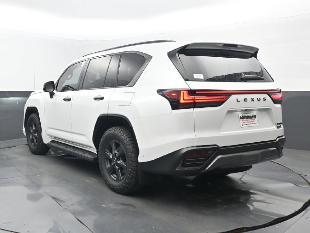 Used 2025 Lexus LX 700h Overtrail AWD/4WD image 3