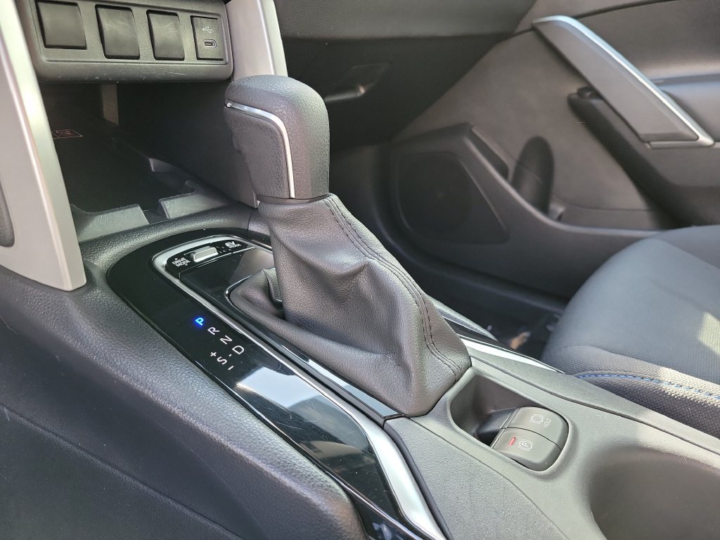 Used 2024 Toyota Corolla Cross AWD Hybrid image 32