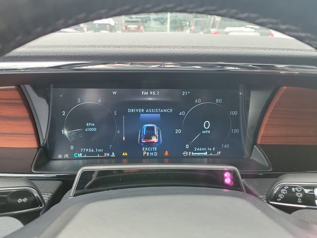 Used 2023 Lincoln Navigator Reserve AWD/4WD image 13