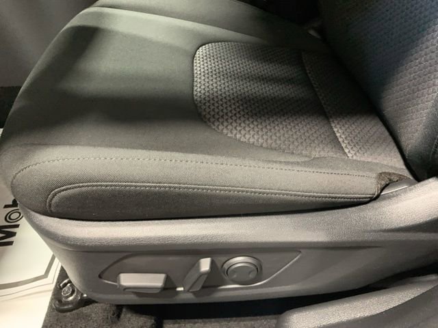 New 2026 Kia Sportage LX image 12