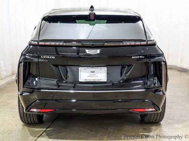 New 2025 Cadillac Lyriq Luxury w/ LPO, Floor Liner Package AWD/4WD image 5