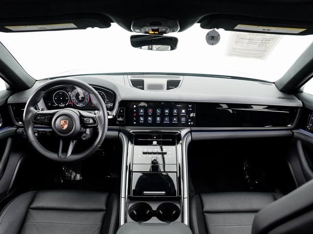 Certified 2025 Porsche Panamera 4 image 21