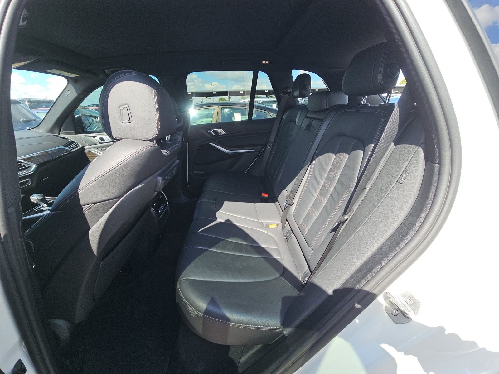 Used 2020 BMW X5 sDrive40i w/ Convenience Package RWD image 13