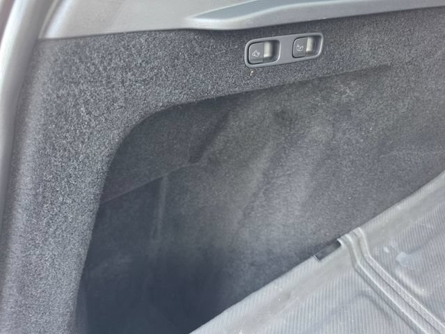 Used 2025 Tesla Model Y Long Range RWD image 60
