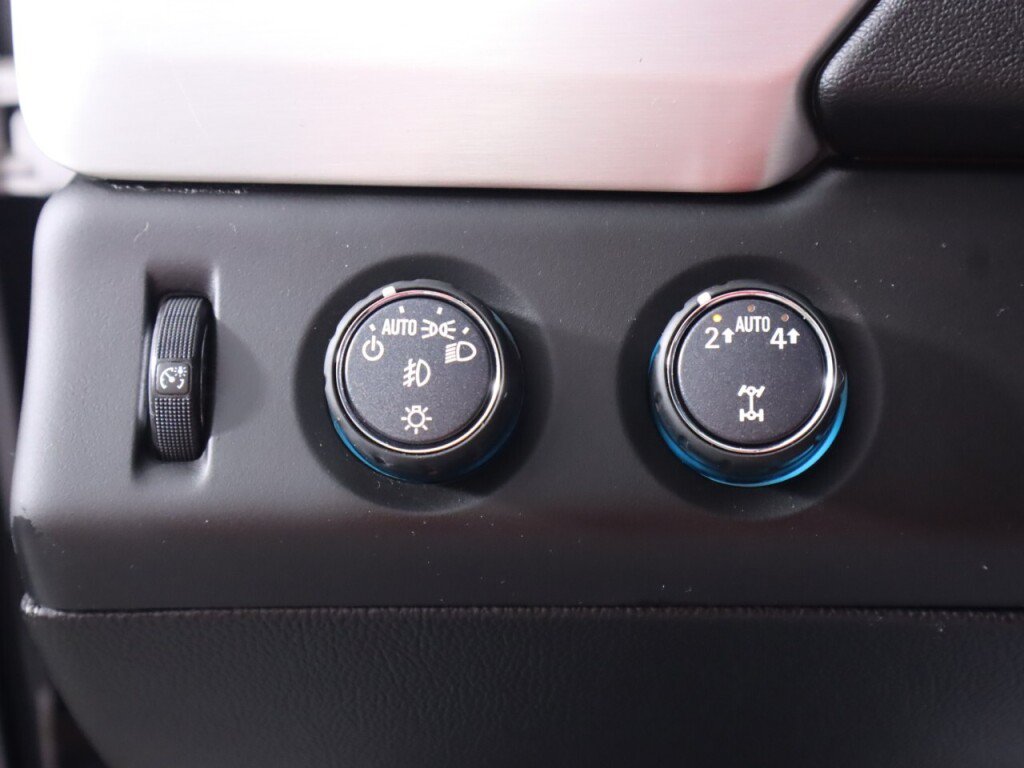 Used 2020 GMC Yukon SLE AWD/4WD image 10