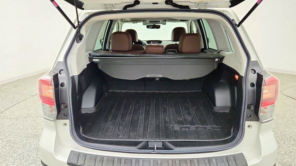 Used 2018 Subaru Forester 2.5i Touring AWD/4WD image 23