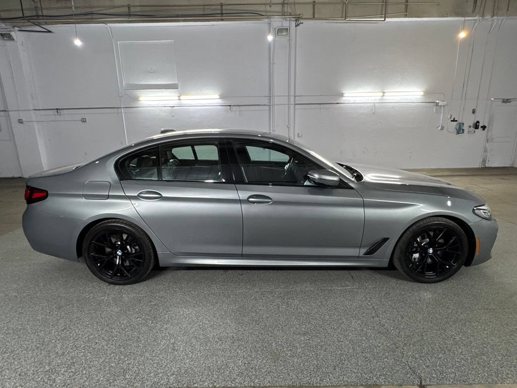 Used 2023 BMW 540i xDrive w/ M Sport Package AWD/4WD image 10
