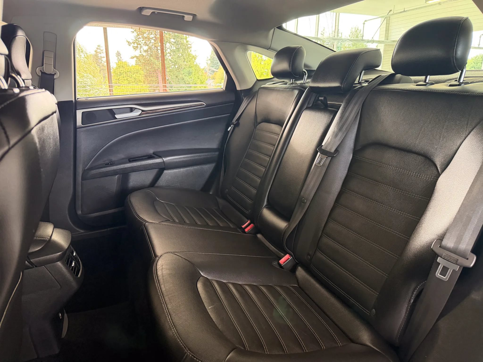 Used 2014 Ford Fusion SE w/ Equipment Group 202A FWD image 20