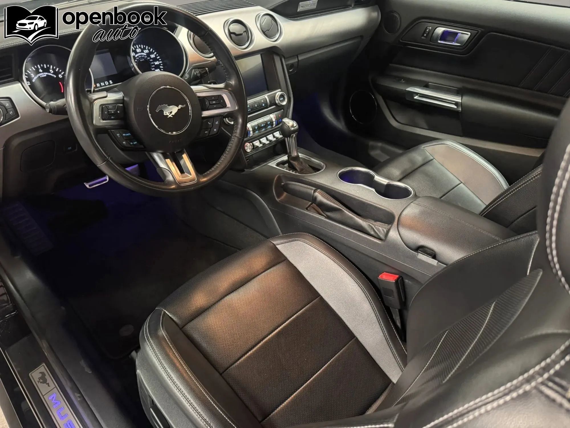 Used 2021 Ford Mustang Premium image 10