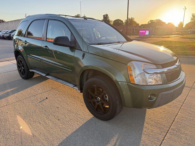 Used 2005 Chevrolet Equinox LT w/ Preferred Equipment Group image 3